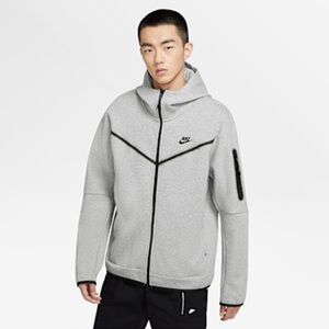 Nike Men's Light Gray Tech Fleece Hoodie & Jogger Set